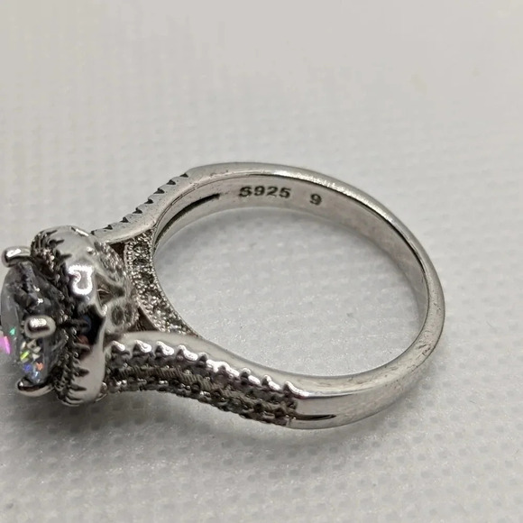 925 Halo  solitaire ring - Picture 3 of 4